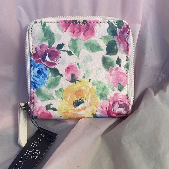 Christian Siriano Floral 🌸Crossbody/Handbag W/Matching Wallet.NWT🔺FIRM🔺 - Picture 11 of 13